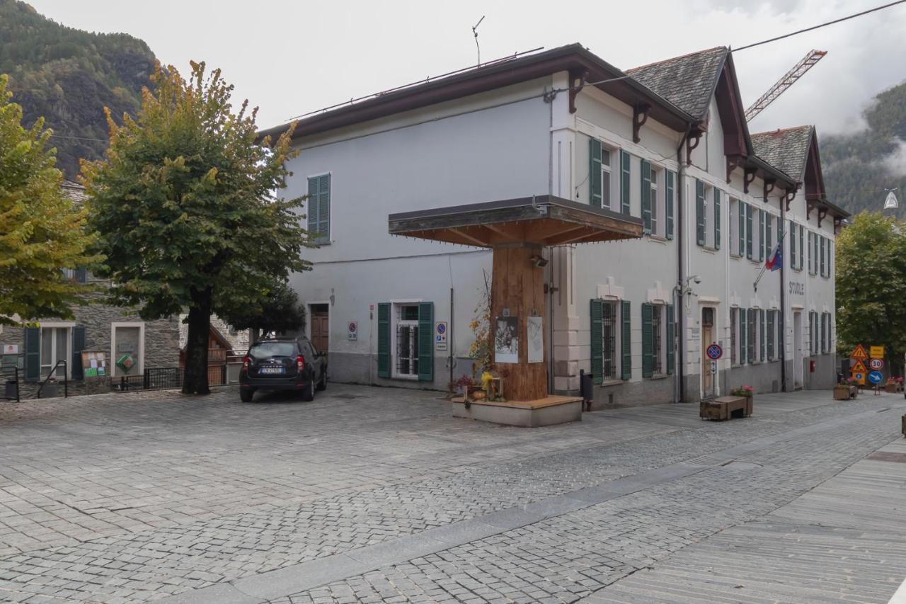 Appartement Ihost Flat - Valmalenco Centro à Chiesa in Valmalenco Extérieur photo